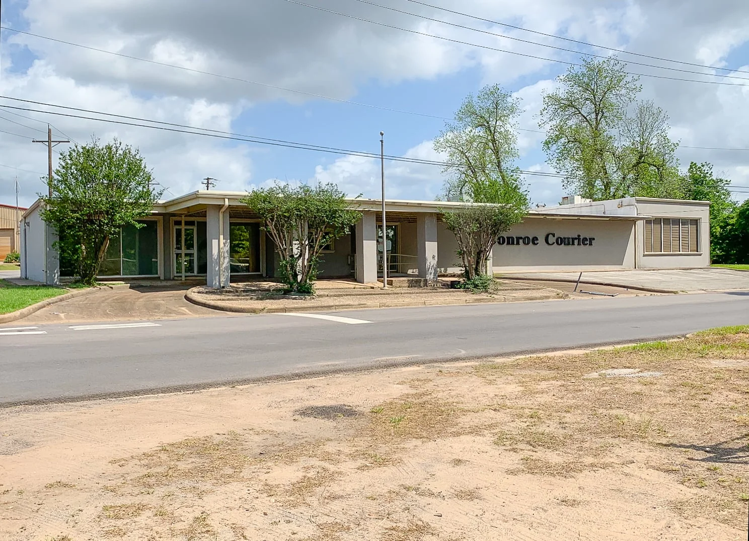Property in Unknown, XX - industrial in Conroe, TX