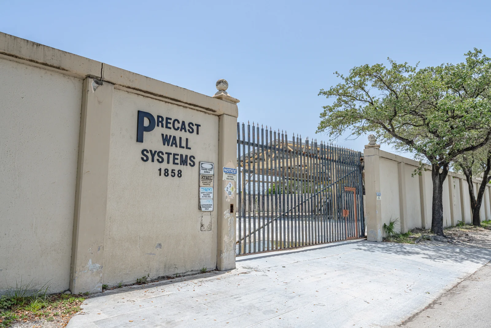 I-1X Outdoor Storage Site with 3 Buildings — Lease in Pompano Beach, FL, photo 3 of 8