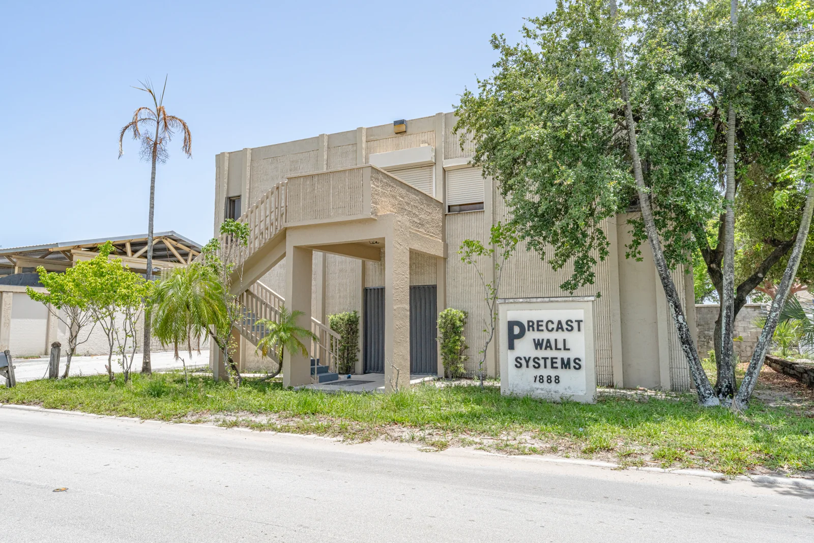 I-1X Outdoor Storage Site with 3 Buildings — Lease in Pompano Beach, FL, photo 5 of 8