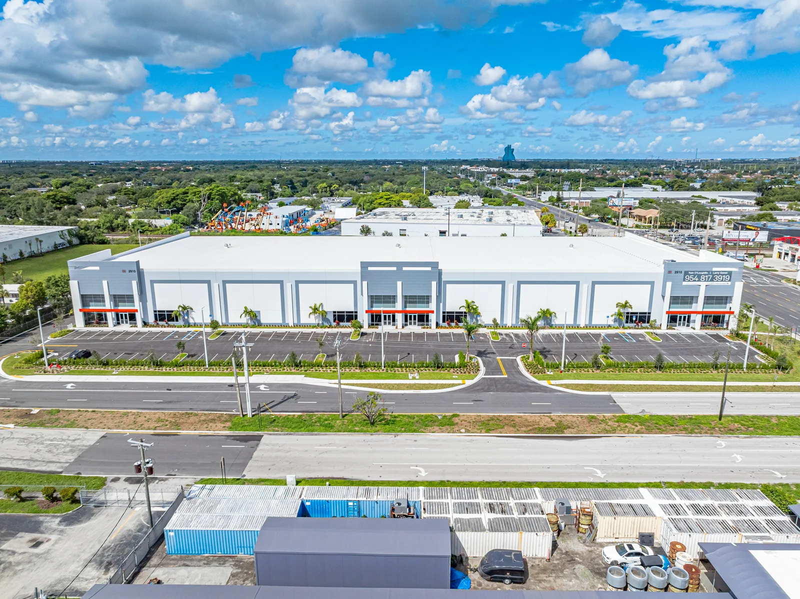 Stirling Logistics Center — Lease in Hollywood, FL, photo 3 of 5