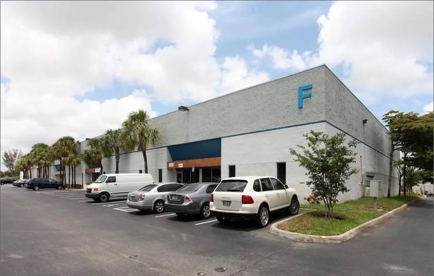Powerline Business Park — Lease in Pompano Beach, FL, photo 3 of 4