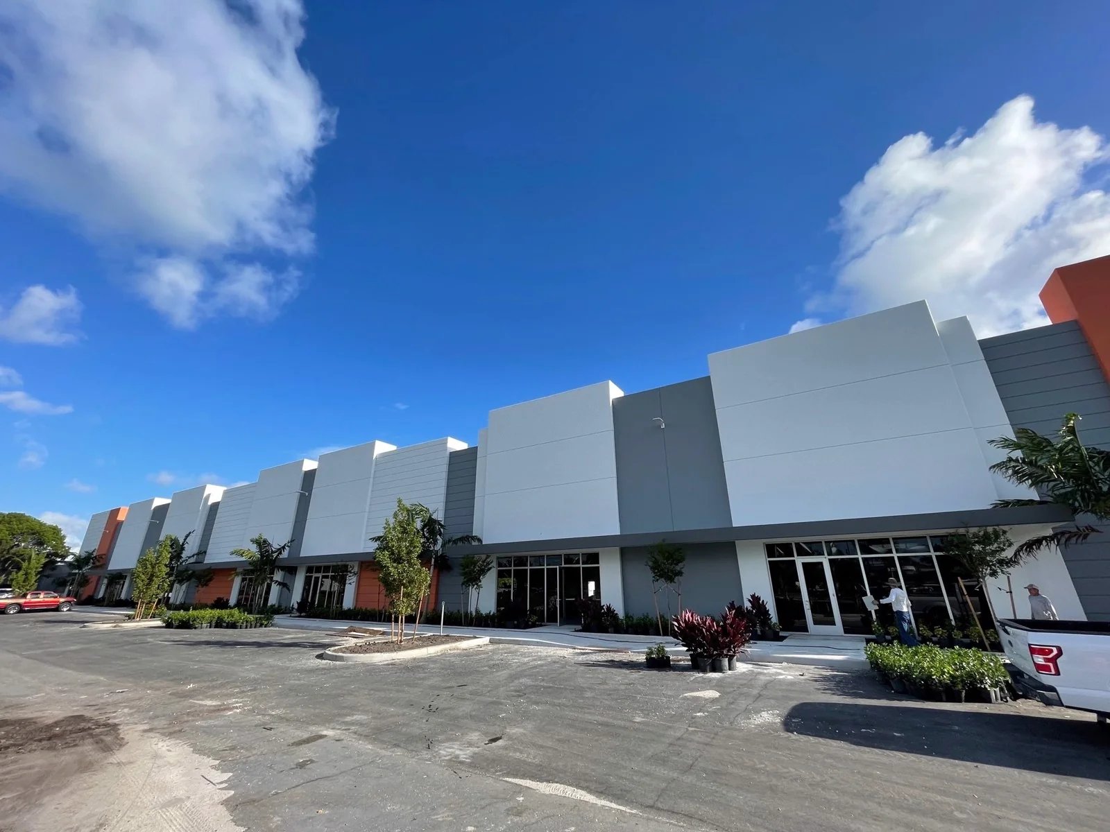 Powerline Business Center — Lease in Pompano Beach, FL, photo 2 of 3