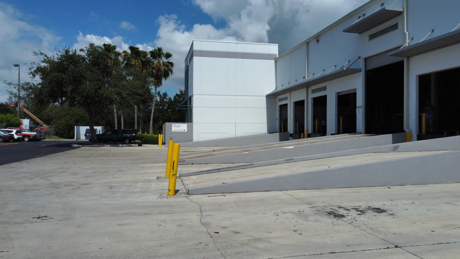 Port 95 Logistics Center II — Lease in Fort Lauderdale, FL, photo 2 of 6