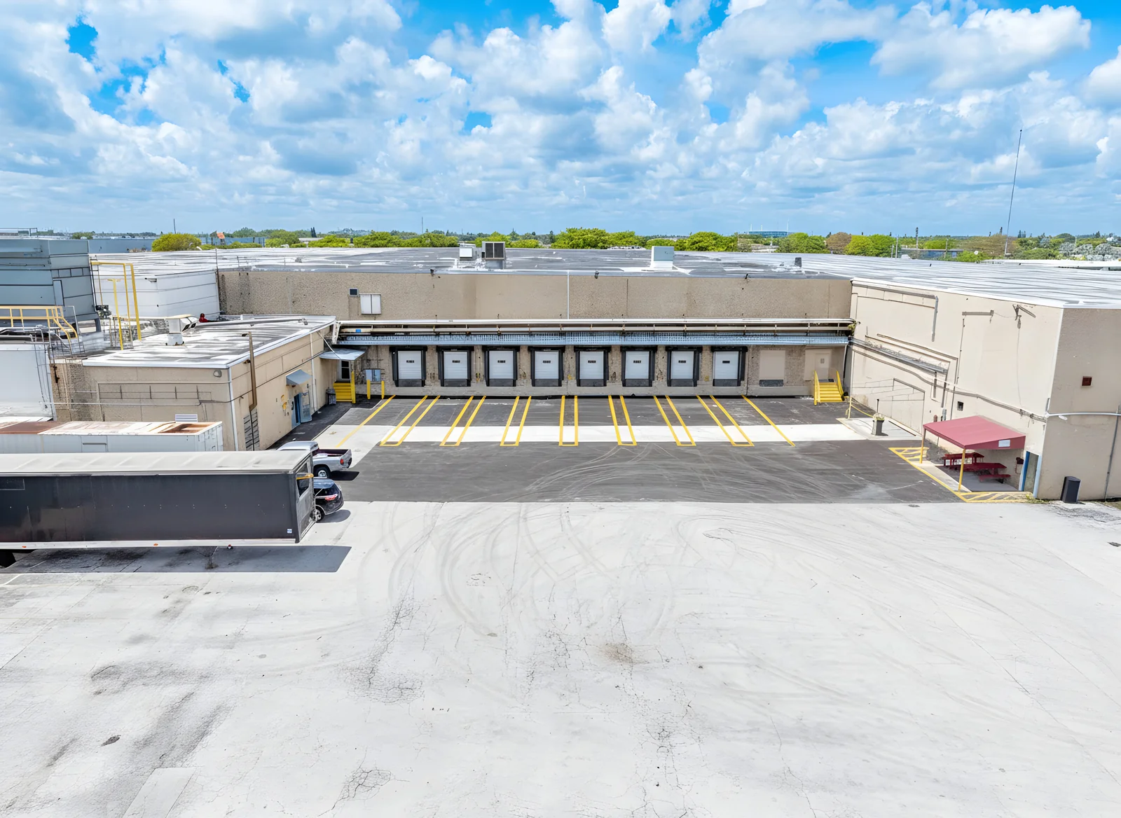 Miami Freezer Building — Lease in Miami, FL, photo 3 of 8