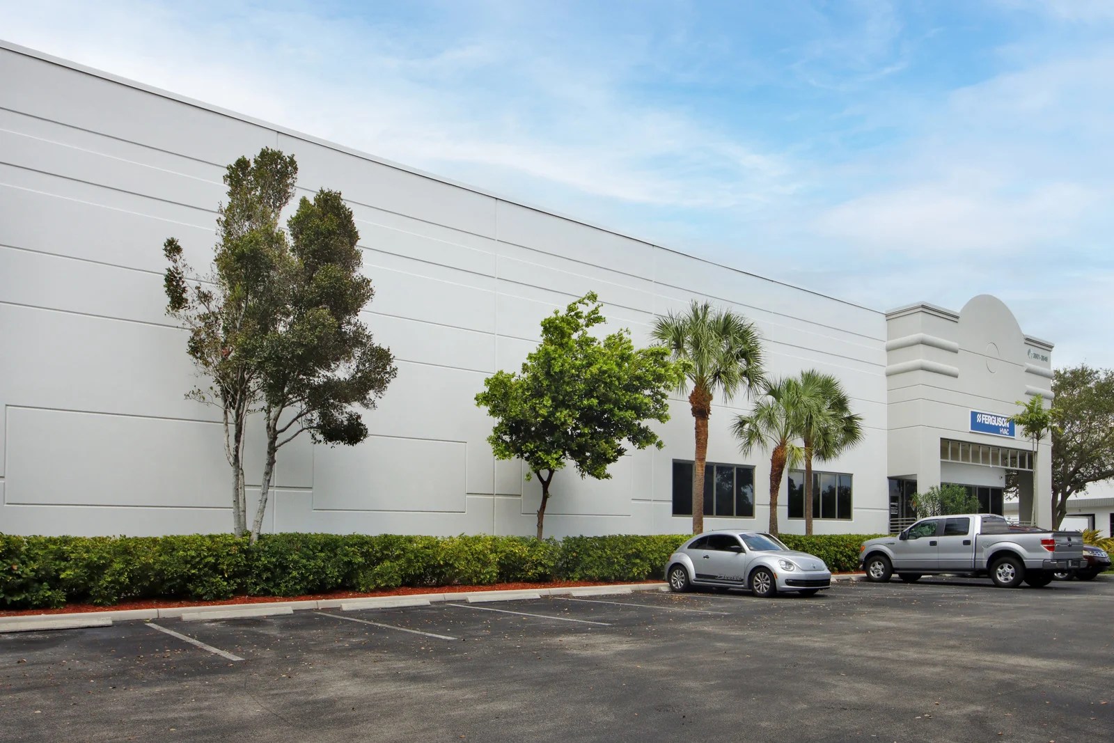 Prologis Port 95 600 — Lease in Fort Lauderdale, FL, photo 1 of 2