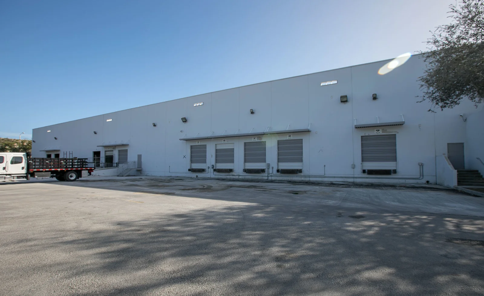 Port 95 Logistics Center I — Lease in Fort Lauderdale, FL, photo 4 of 5