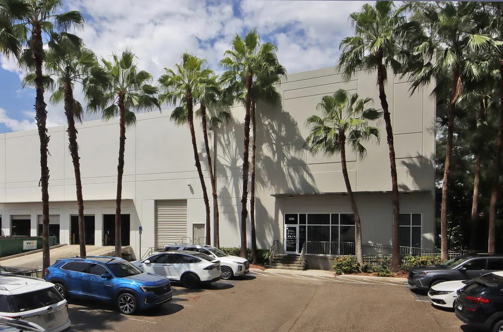 Prologis Seneca Park 400 — Lease in Fort Lauderdale, FL, photo 4 of 8