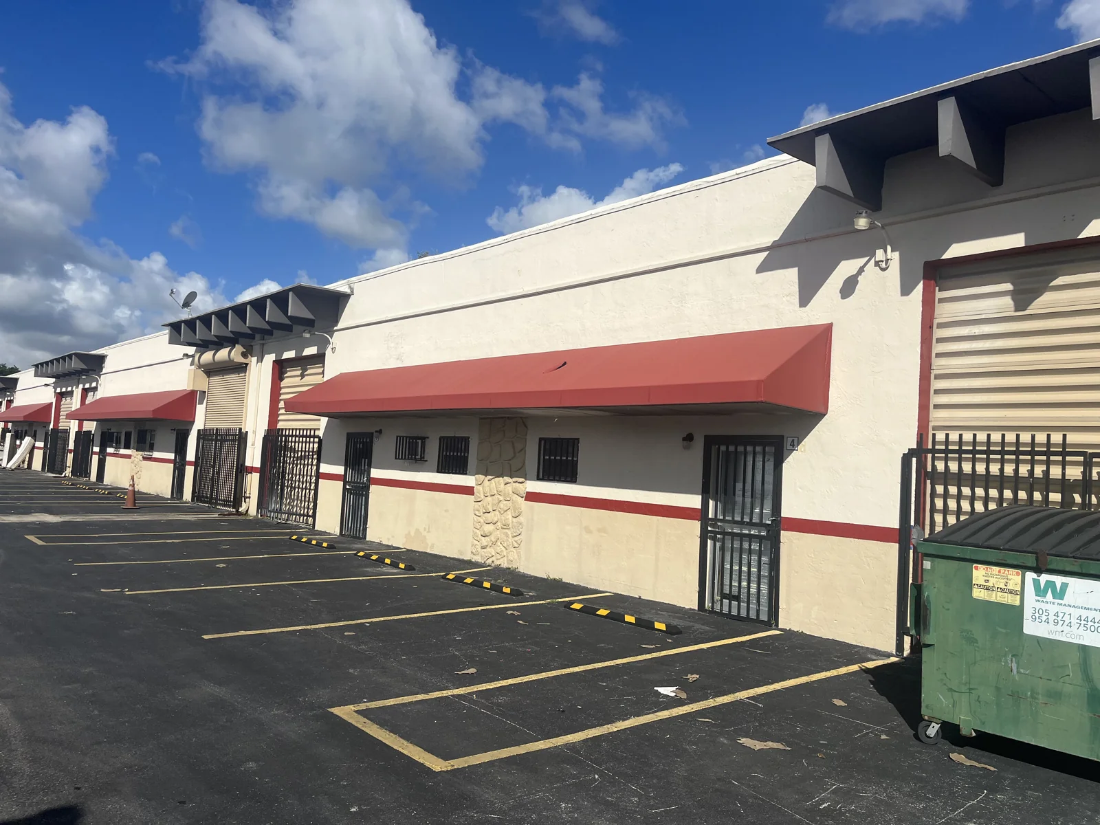 Opa Locka Business Park — Lease in Opa-Locka, FL, photo 4 of 8