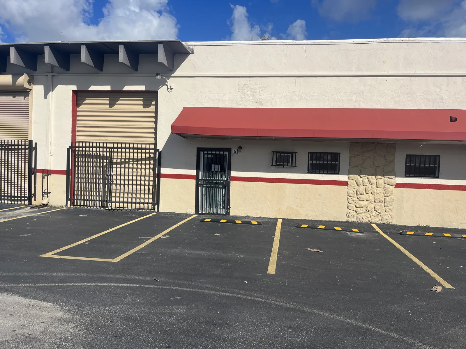 Opa Locka Business Park — Lease in Opa-Locka, FL, photo 6 of 8