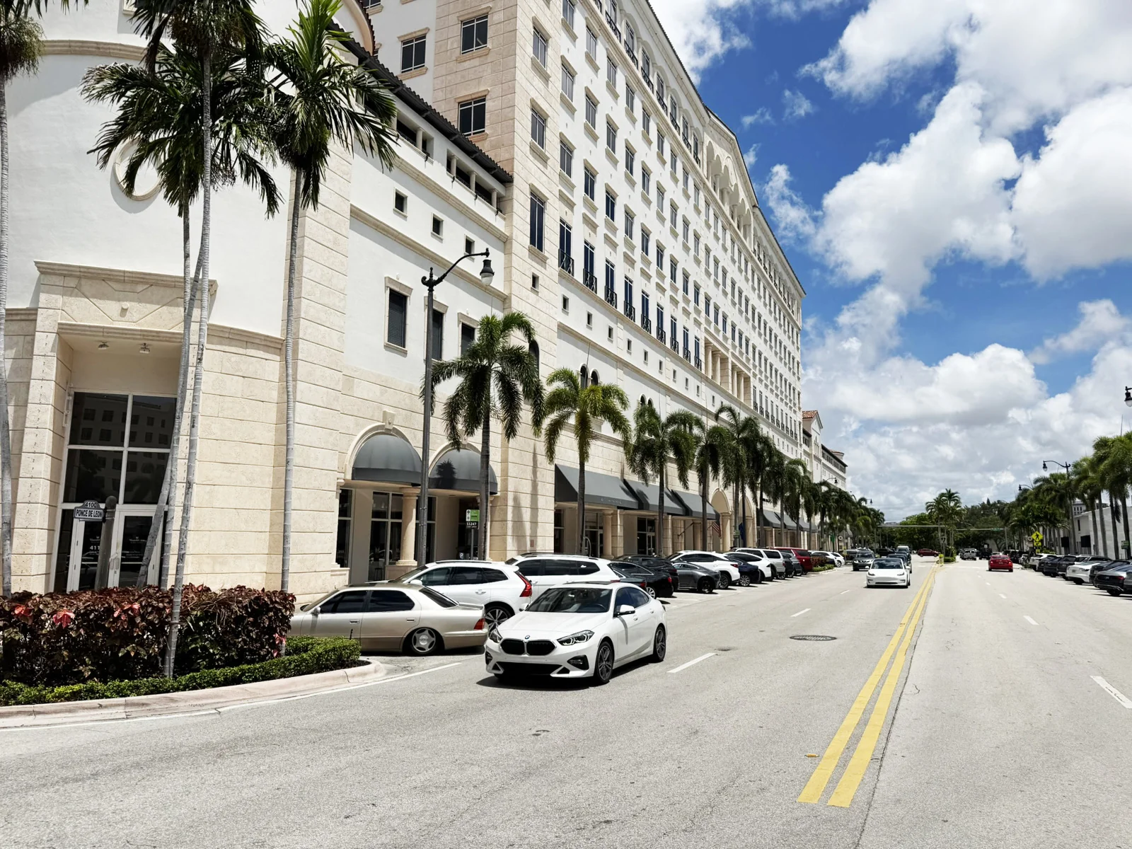 Retail in Miami, FL - photo 3 - Miami, FL