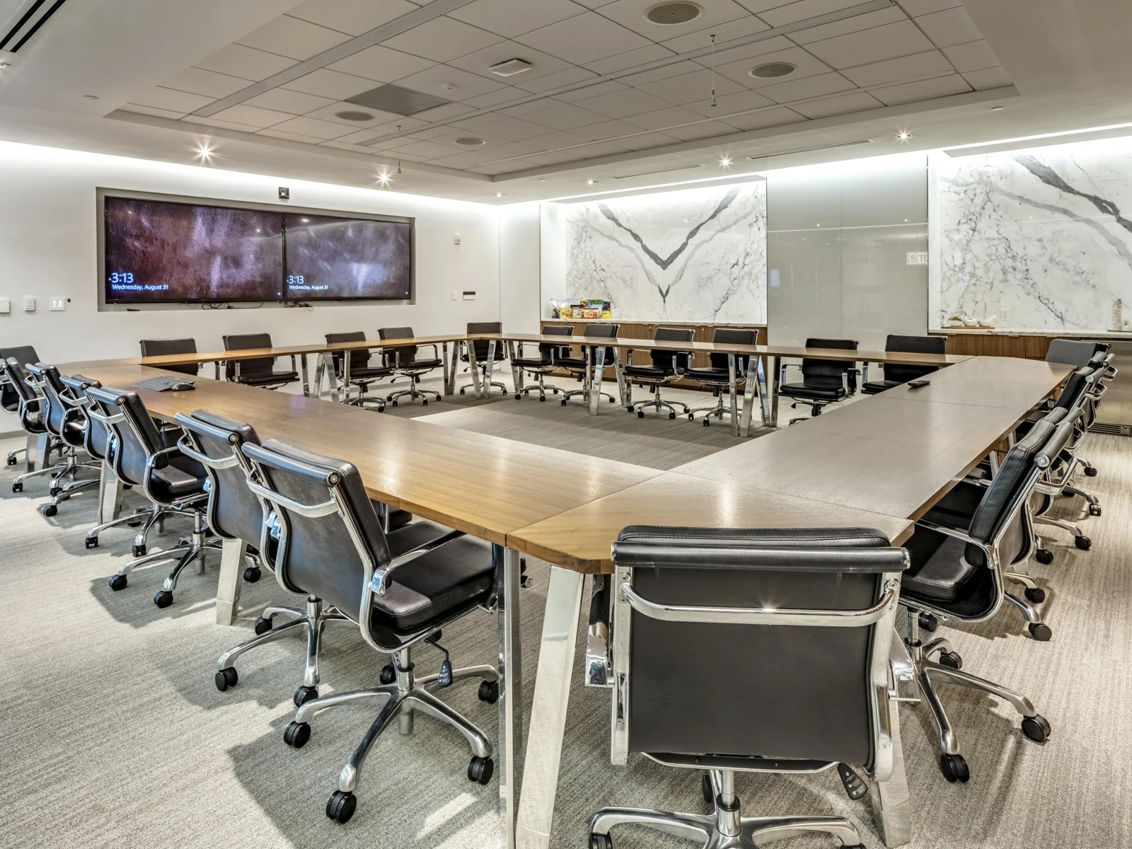 City National Financial Center — Lease in Coral Gables, FL, photo 6 of 8