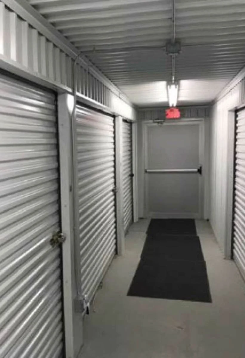 Eagle's Nest Self Storage - 405 SELF-STORAGE UNITS — Sale in Lincoln, NE, photo 7 of 8