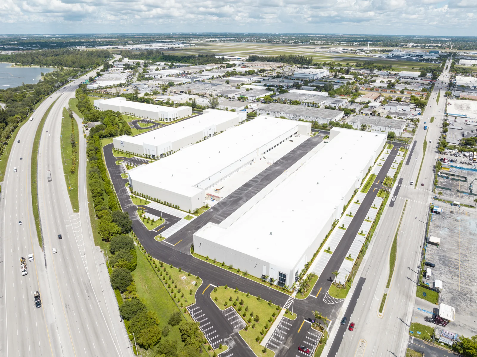 Ironwood Commerce Center — Lease in Opa Locka, FL, photo 1 of 2