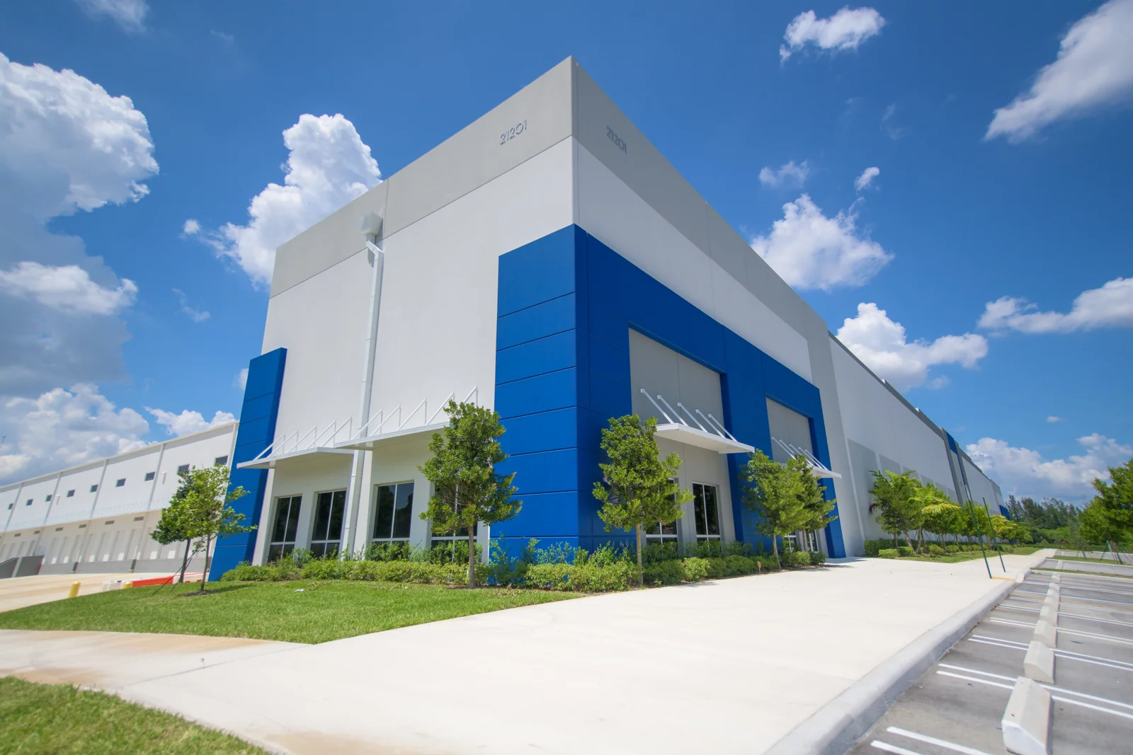 Bridge Point Commerce Center, Building B - industrial in Miami Gardens, FL