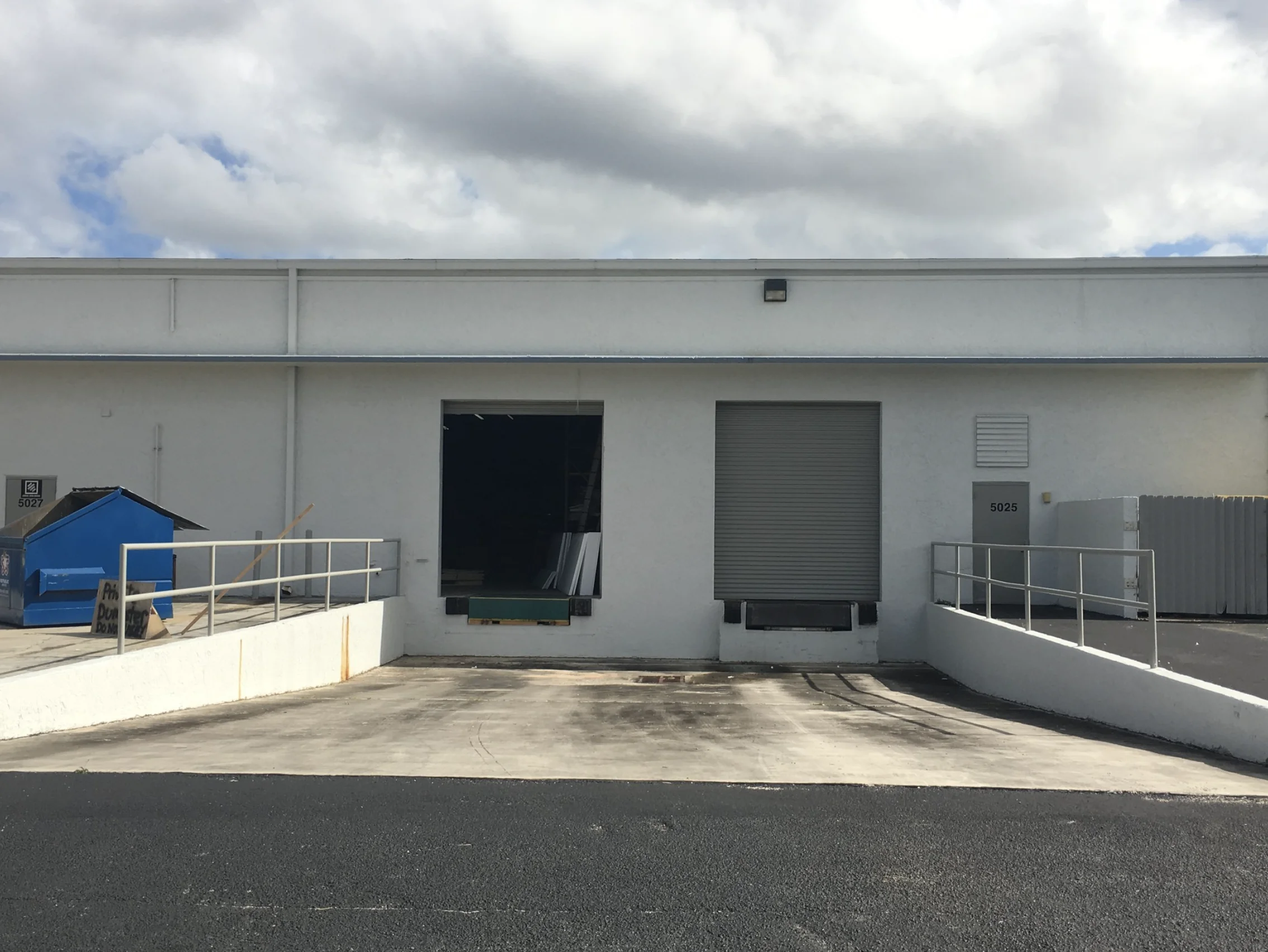Sunrise Business Center — Lease in Sunrise, FL, photo 2 of 2