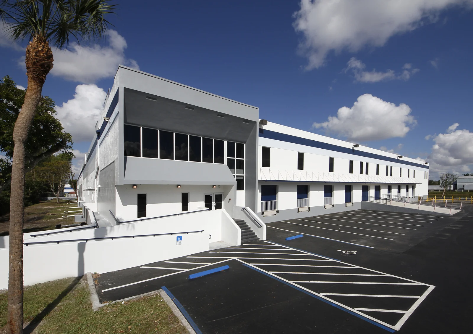 Fingerlakes Industrial Park — Lease in Doral, FL, photo 1 of 1