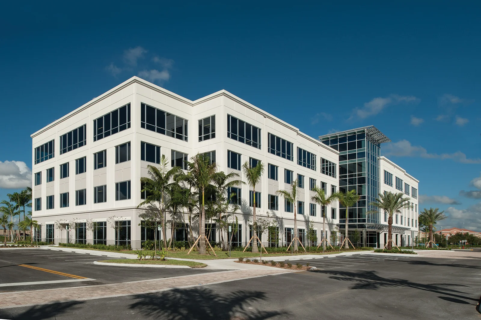 Pembroke Pointe 880 — Lease in Pembroke Pines, FL, photo 1 of 2