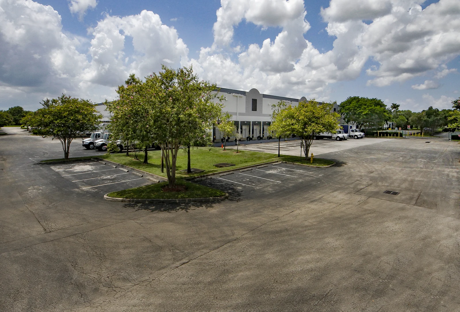 International Center — Lease in Sunrise, FL, photo 4 of 8