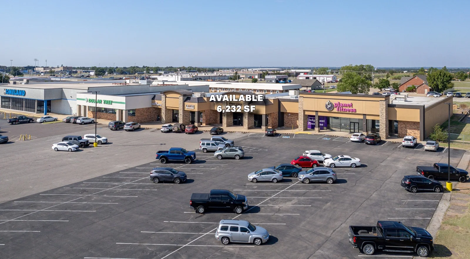 Kickapoo Plaza — Sale in Shawnee, OK, photo 1 of 5