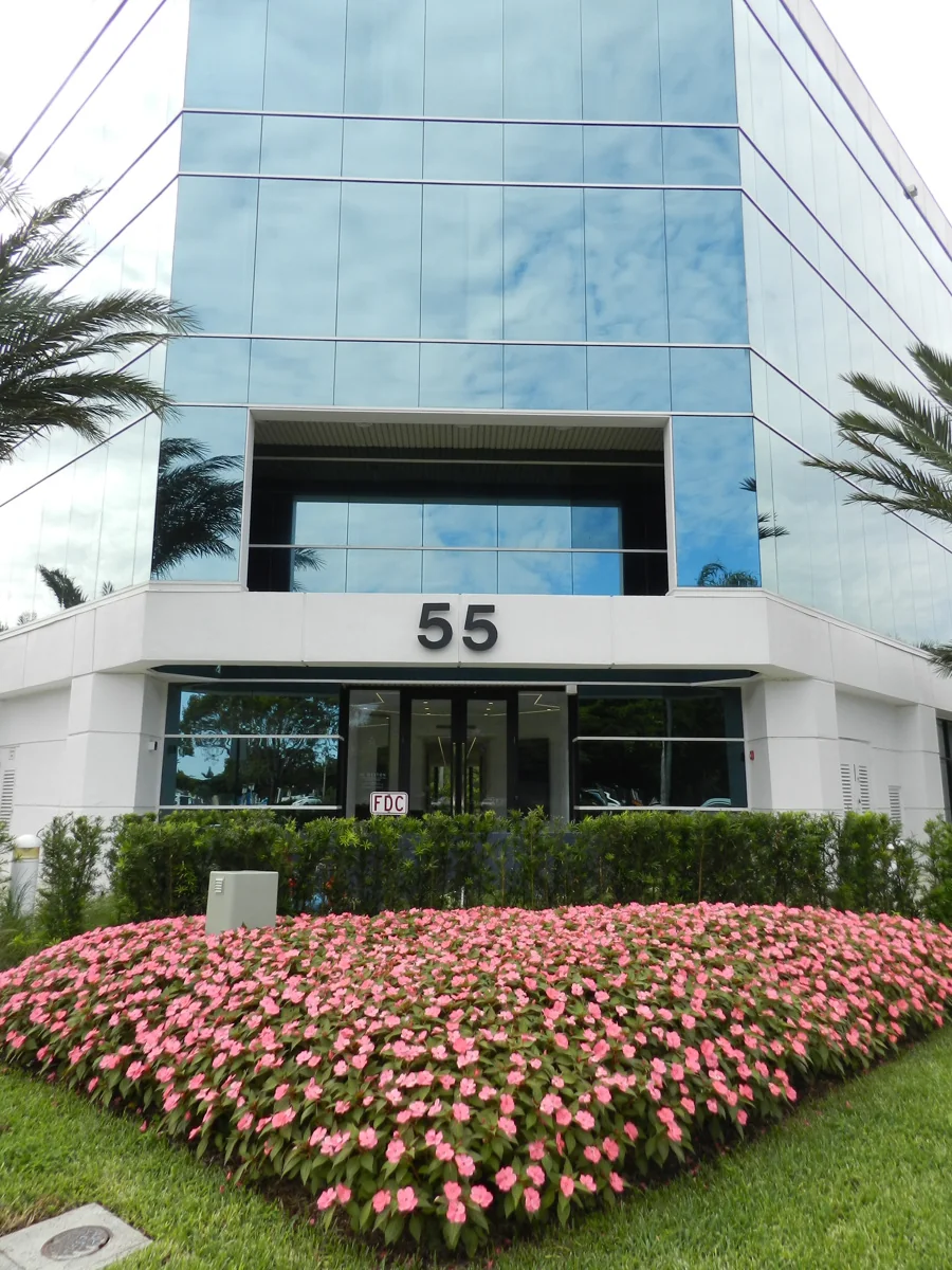 Office in Weston, FL — Lease in Weston, FL, photo 2 of 7