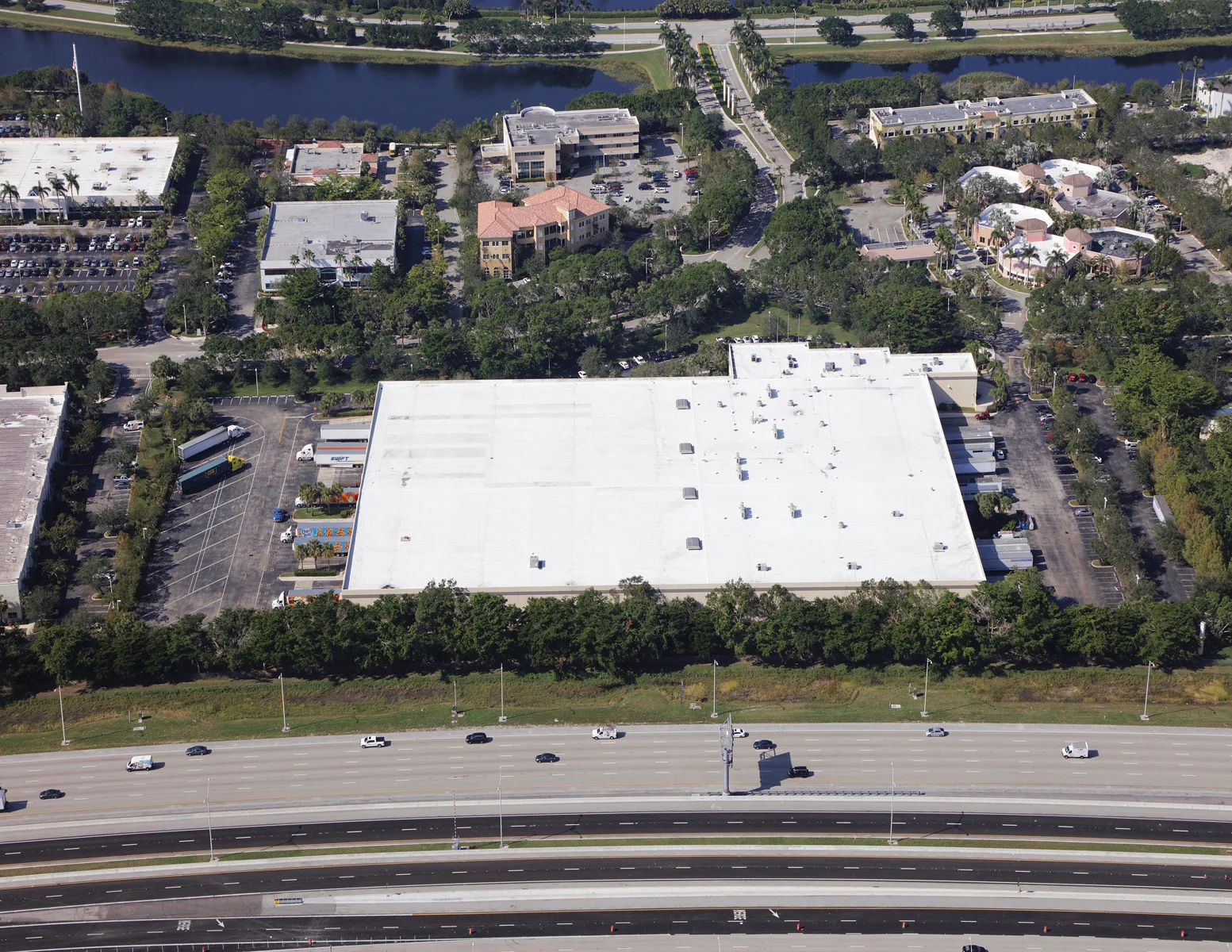 Weston Park Commerce — Lease in Weston, FL, photo 3 of 8