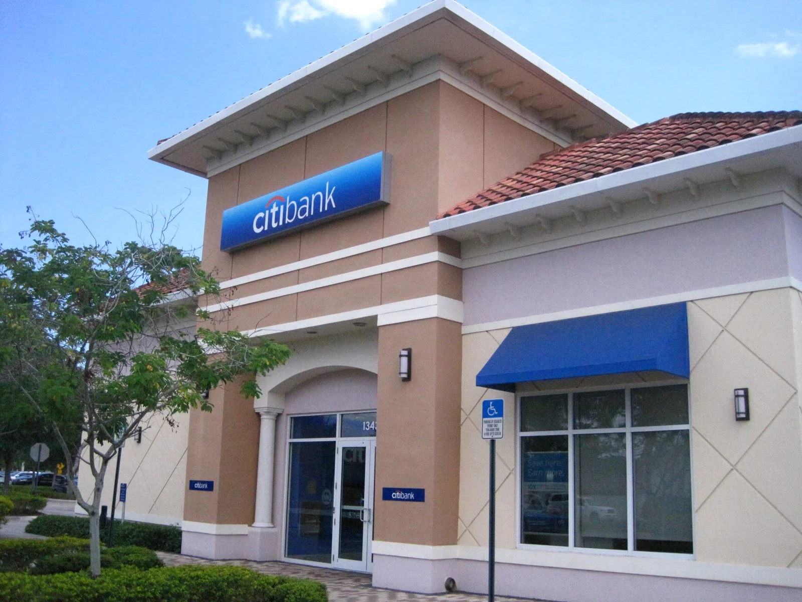 London Square - OFFICE & RETAIL SPACE AVAILABLE - photo 8 - Miami, FL