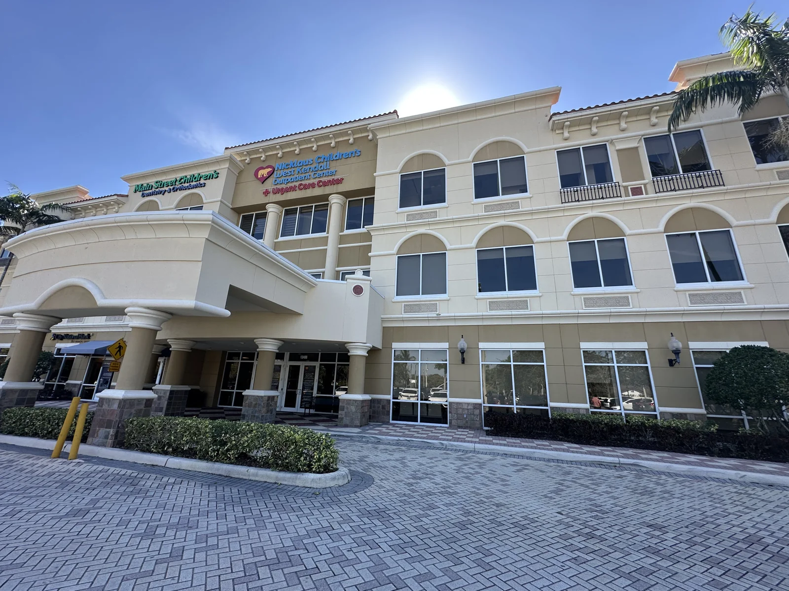 London Square - Medical Office Building - other in Miami, FL