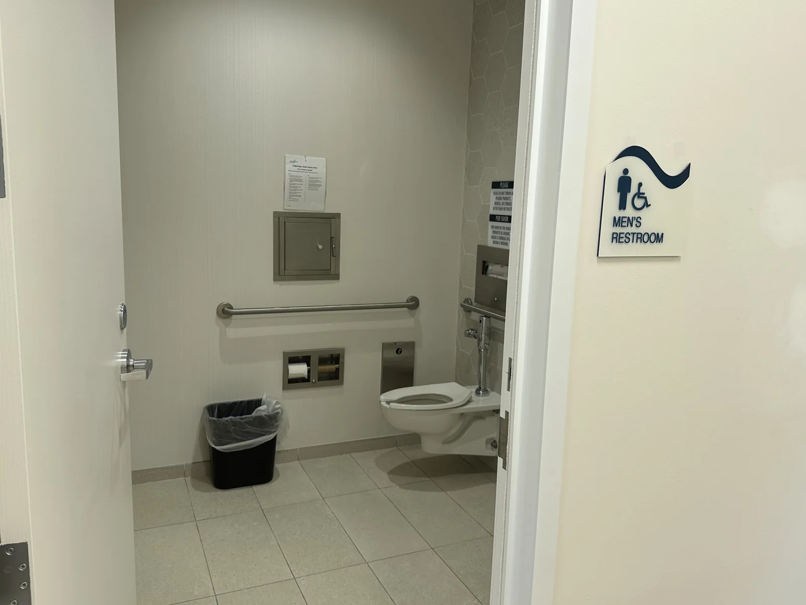 London Square - Medical Office Building - photo 16 - Miami, FL
