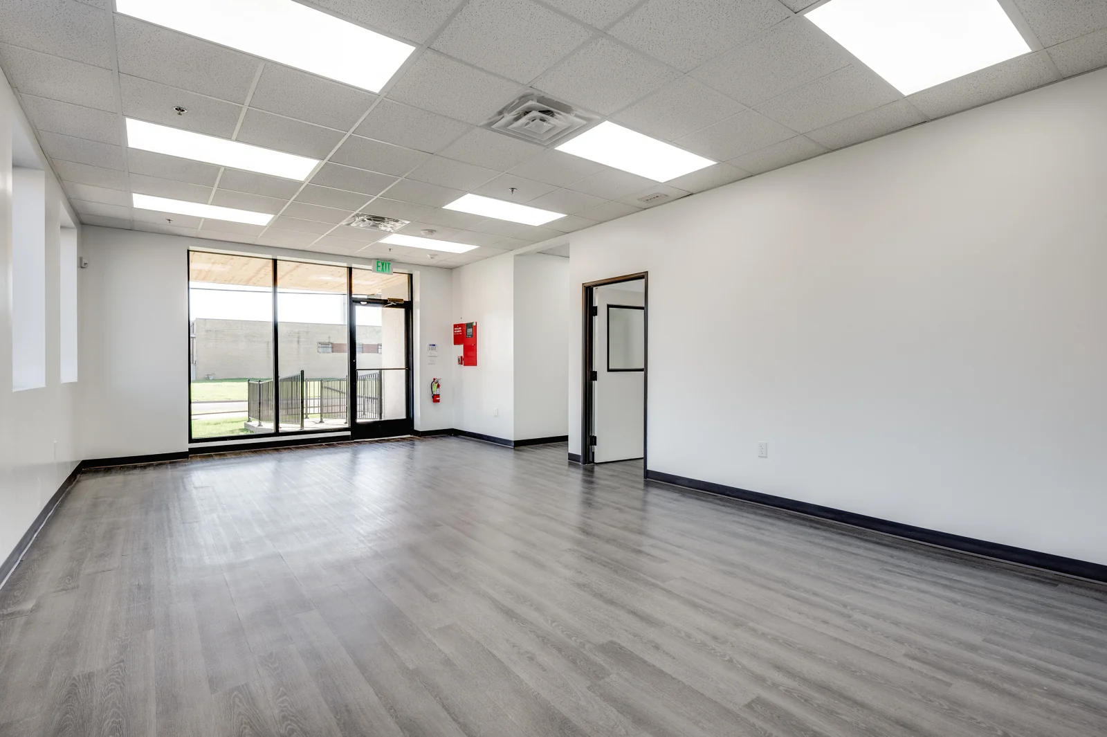 Refrigerated Food Production Facility - 8903… — Sale in Dallas, TX, photo 3 of 8