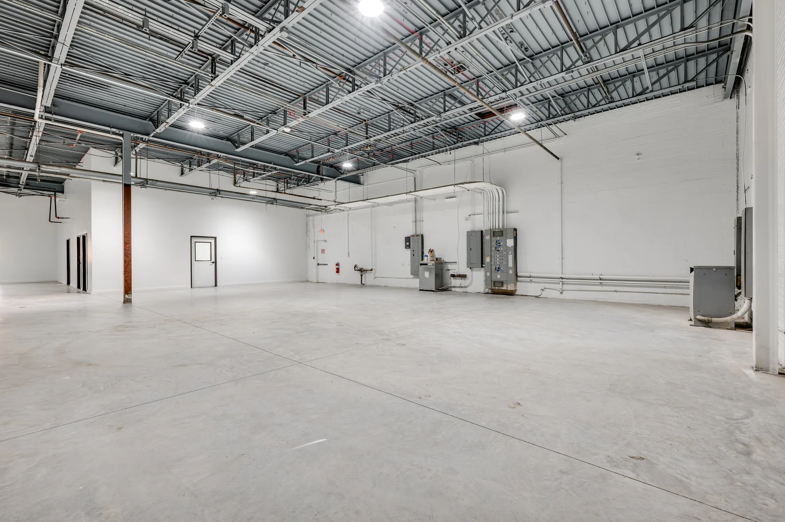 Refrigerated Food Production Facility - 8903… — Sale in Dallas, TX, photo 6 of 8