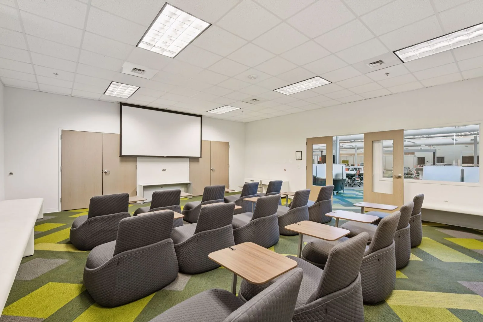 Office in Charleston, SC — Lease in Charleston, SC, photo 7 of 8