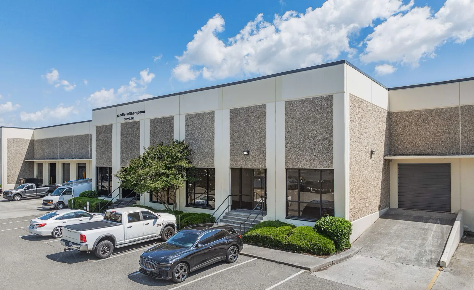 26 Commerce East — Lease in North Charleston, SC, photo 1 of 8