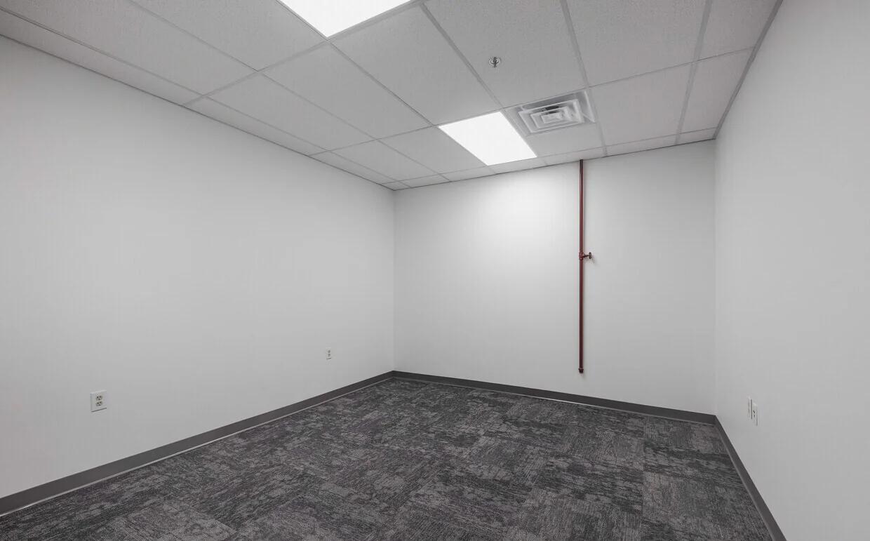26 Commerce East — Lease in North Charleston, SC, photo 4 of 8