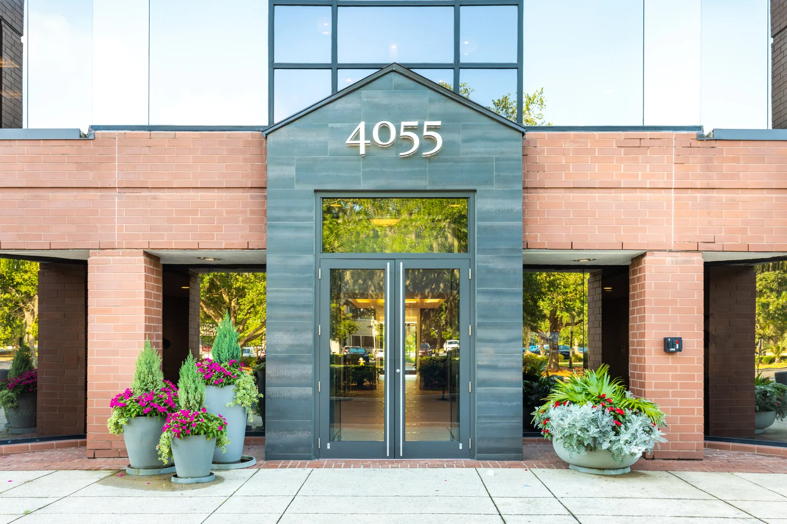 Office in North Charleston, SC — Lease in North Charleston, SC, photo 2 of 6