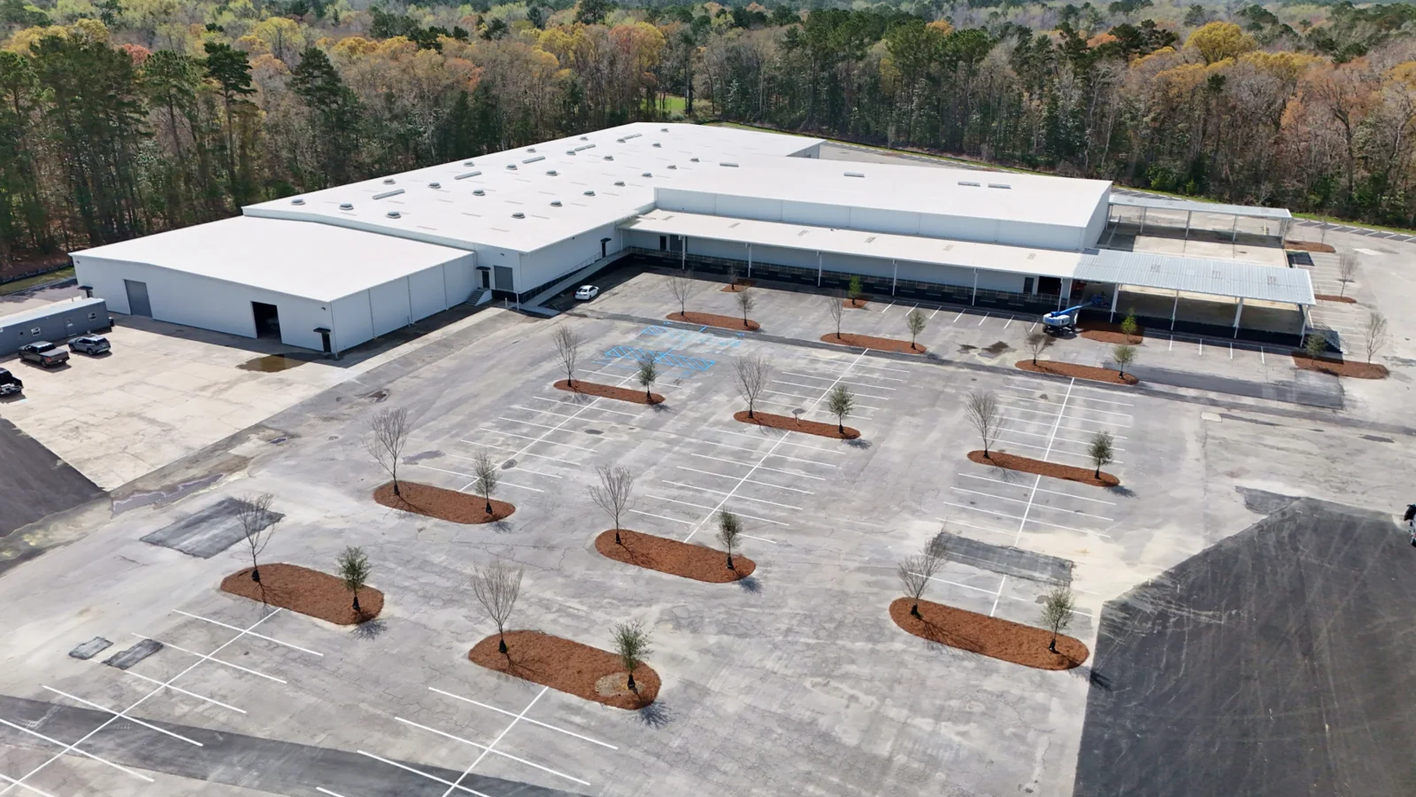 Vine Works Trade Park — Lease in Johns Island, SC, photo 1 of 6
