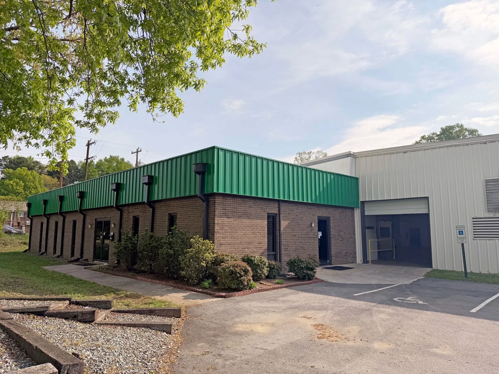 Industrial in Greensboro, NC — Lease in Greensboro, NC, photo 1 of 3