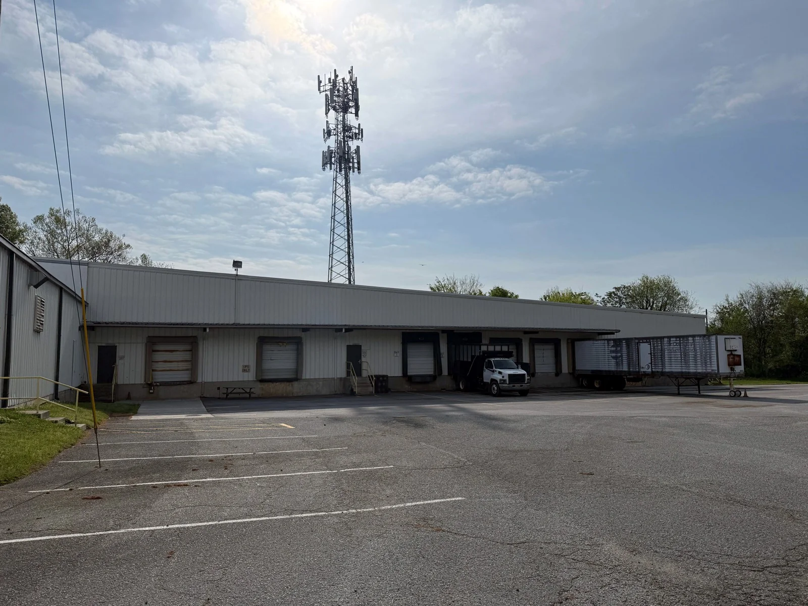 Industrial in Greensboro, NC — Lease in Greensboro, NC, photo 2 of 3