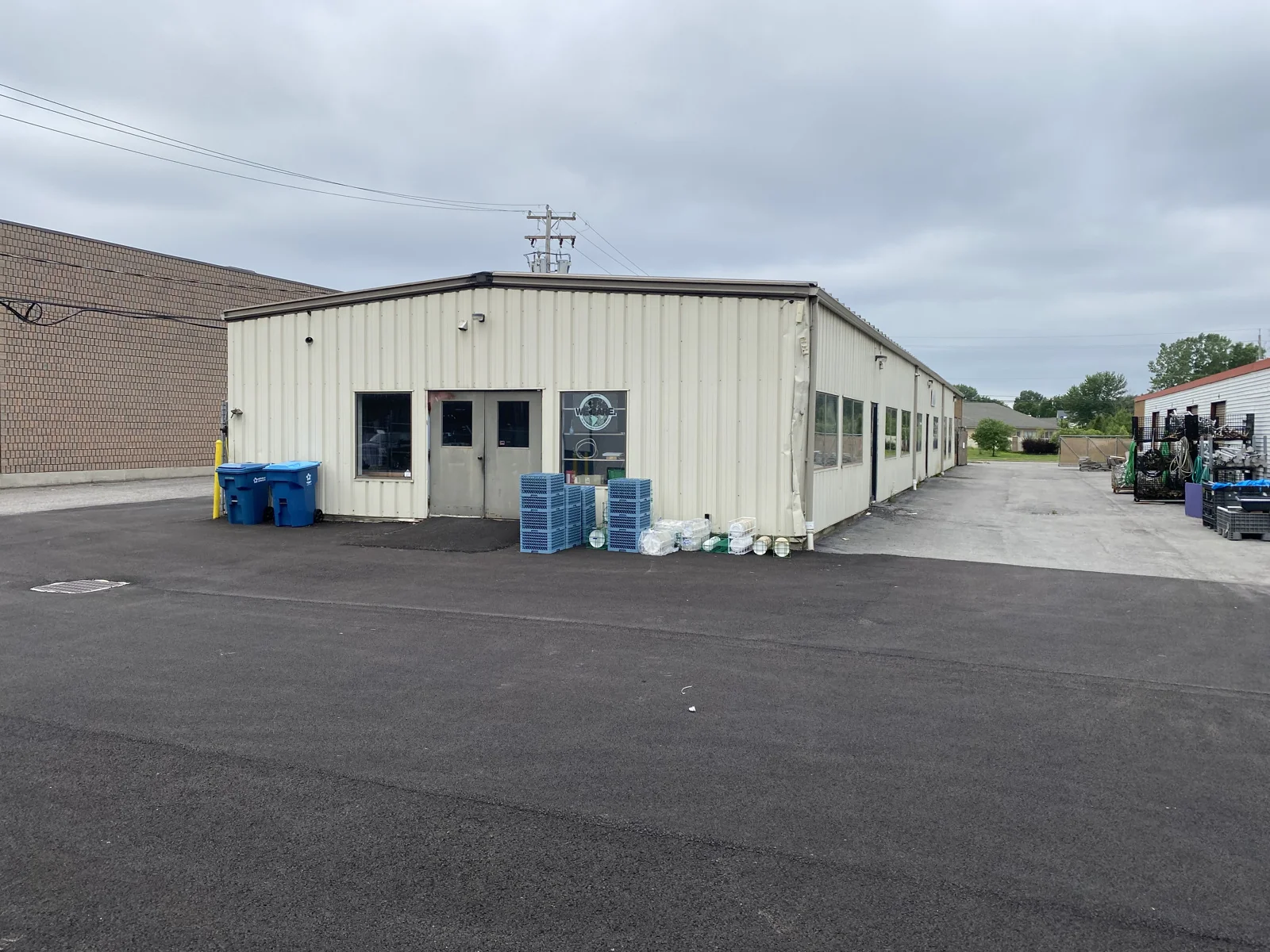 Retail in East Amherst, NY — Lease in East Amherst, NY, photo 3 of 8
