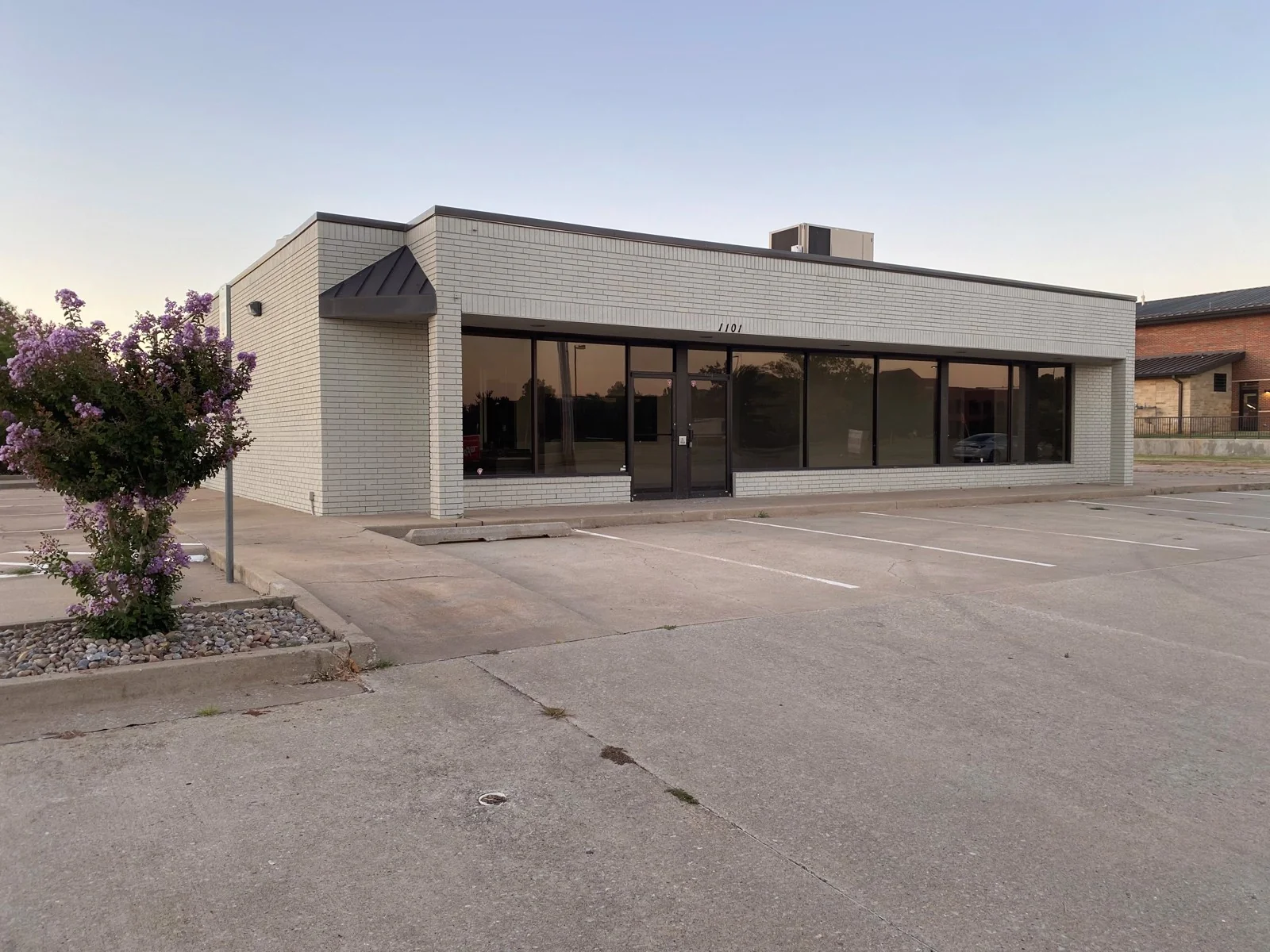 1101 W 15th St | Edmond, OK 73013 — Sale in Edmond, OK, photo 4 of 6
