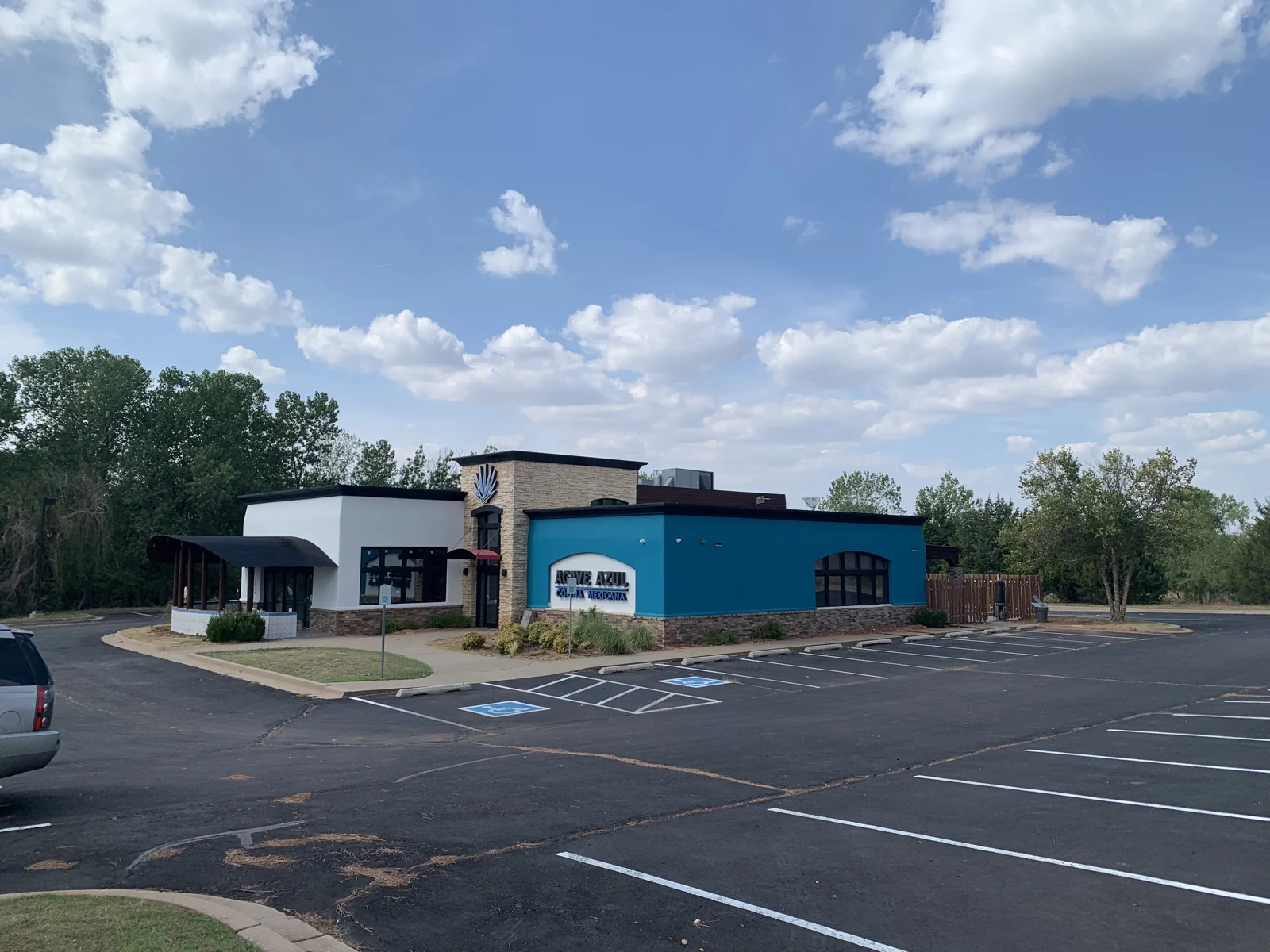 Retail in Edmond, OK — Sale in Edmond, OK, photo 2 of 2