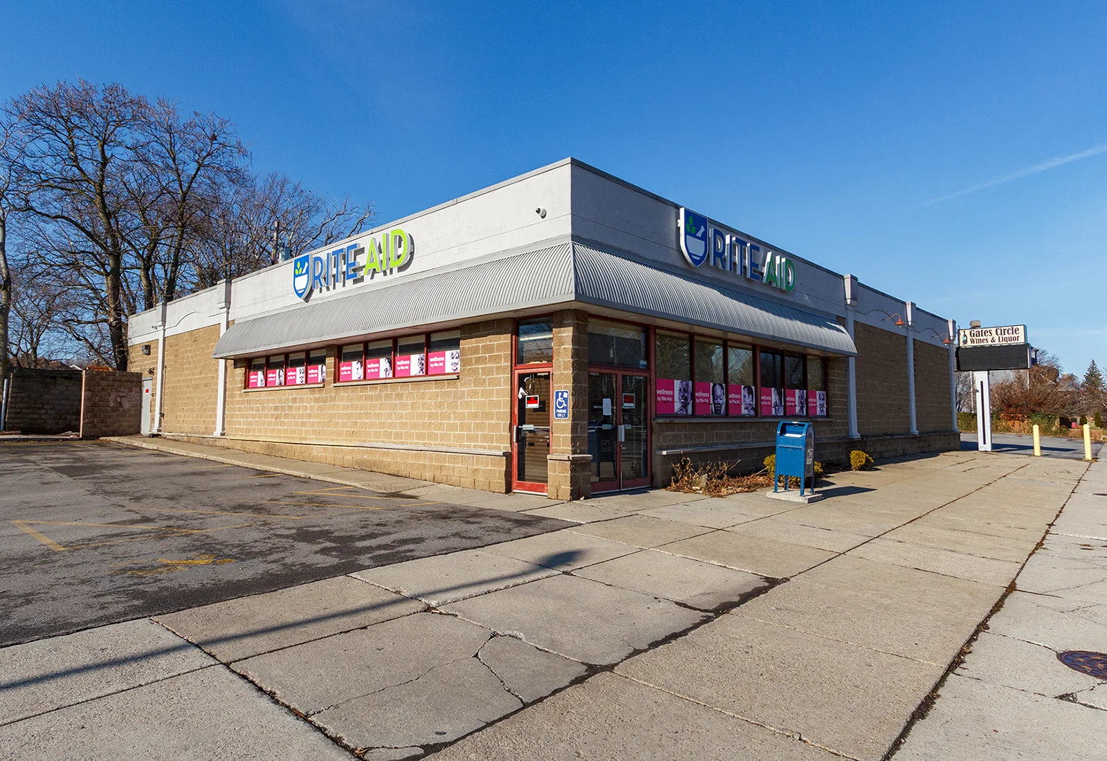 Retail in Buffalo, NY — Lease in Buffalo, NY, photo 1 of 2