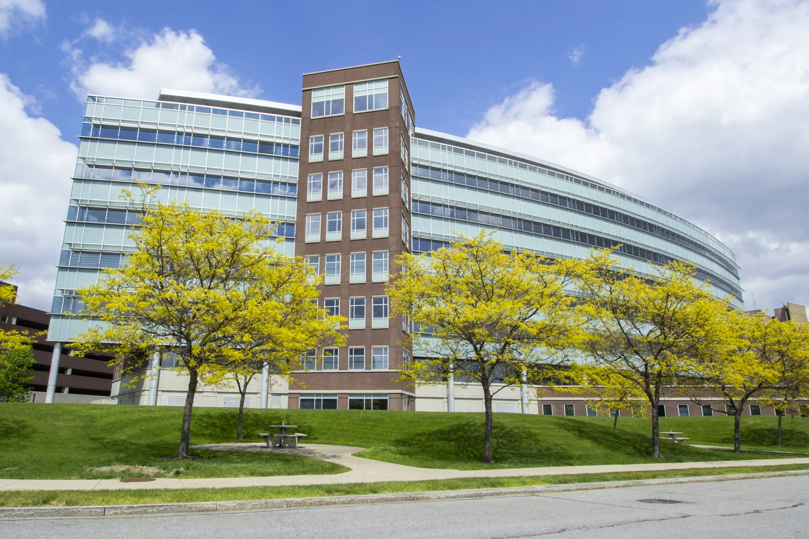 Genesee Towers — Lease in Buffalo, NY, photo 1 of 8