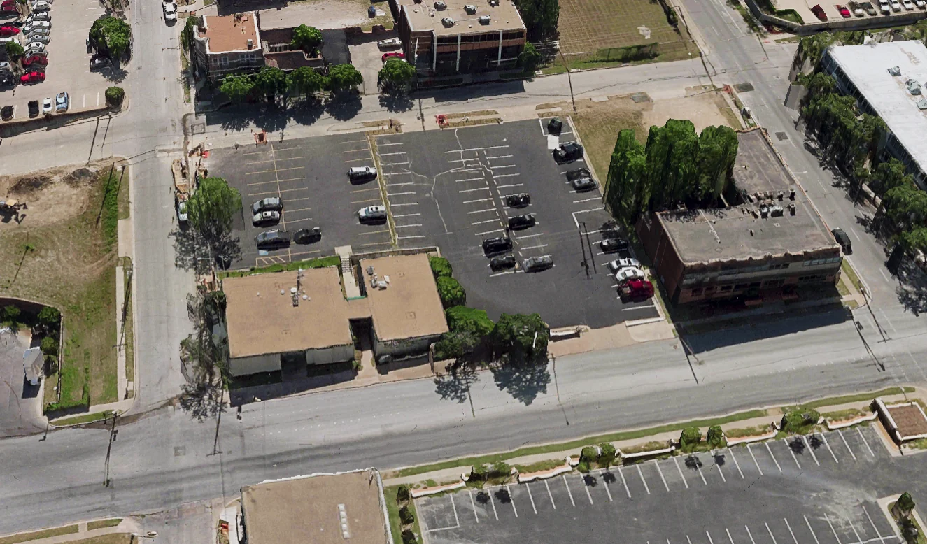 901-919 Summit Avenue — Sale in Fort Worth, TX, photo 3 of 3
