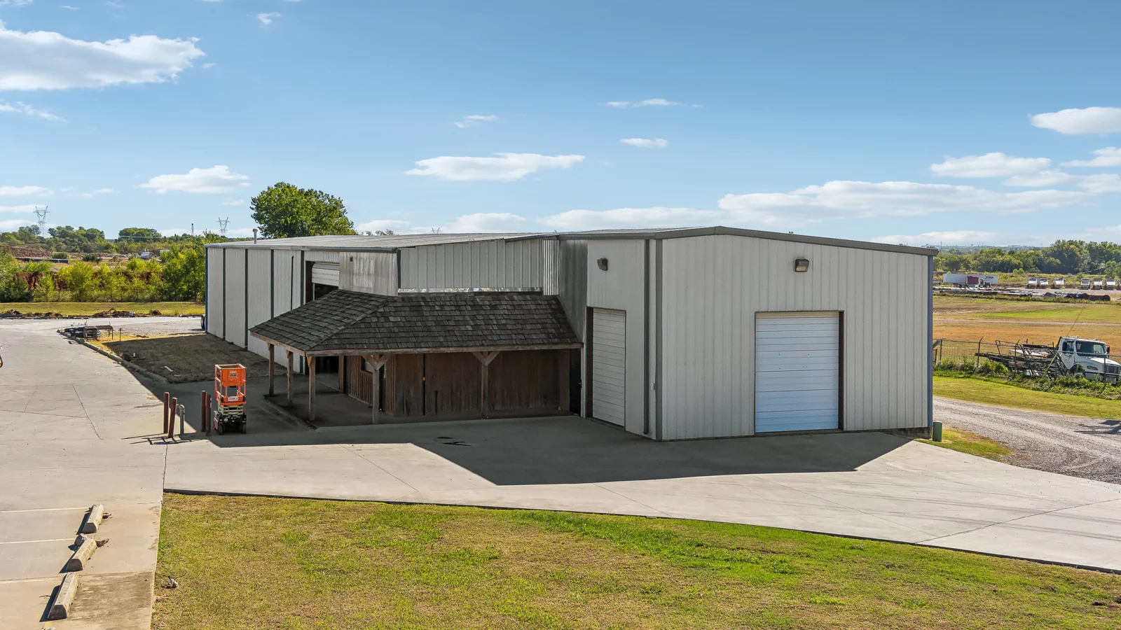 Industrial in Oklahoma City, OK — Sale in Oklahoma City, OK, photo 5 of 8