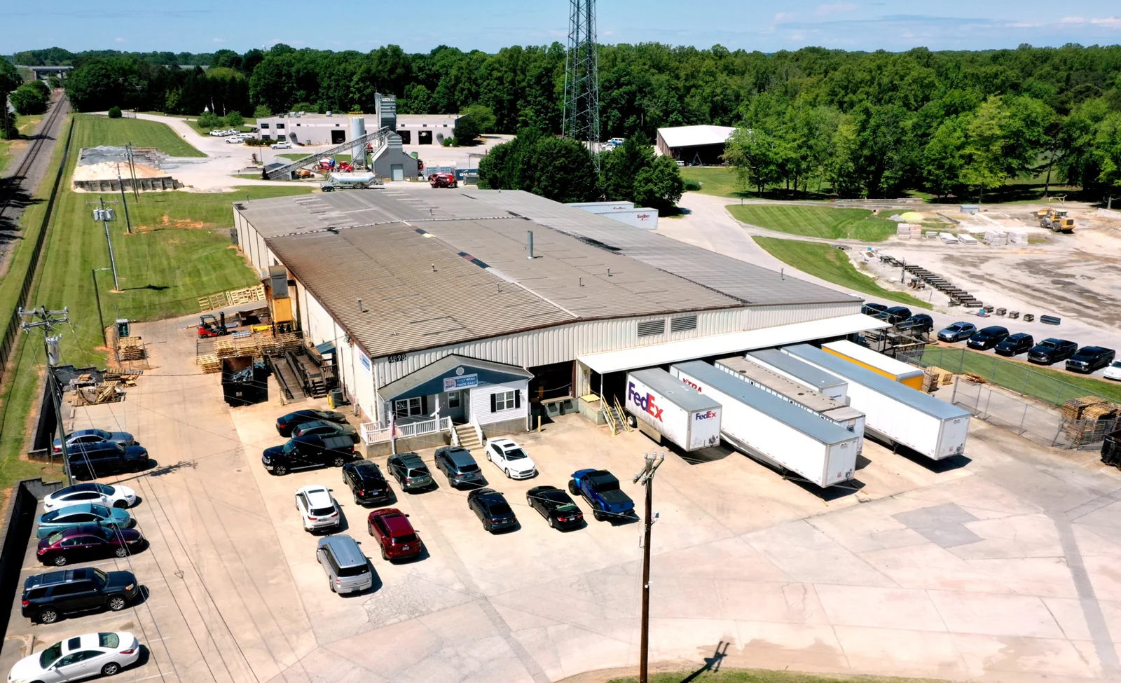 4898 McCracken Rd - industrial in Kernersville, NC