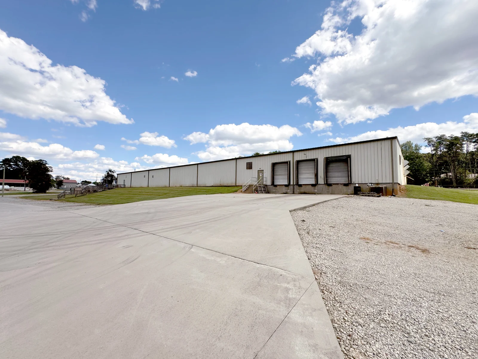4898 McCracken Rd - photo 3 - Kernersville, NC
