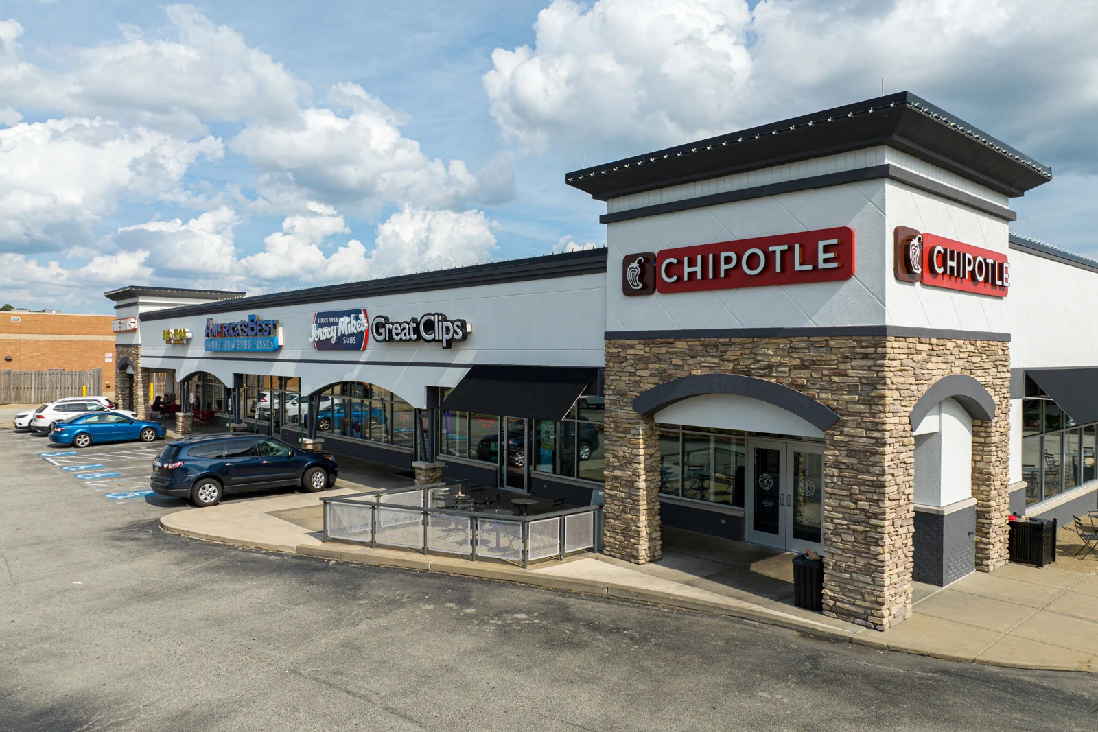 Lincoln Place — Lease in Greensburg, PA, photo 1 of 2
