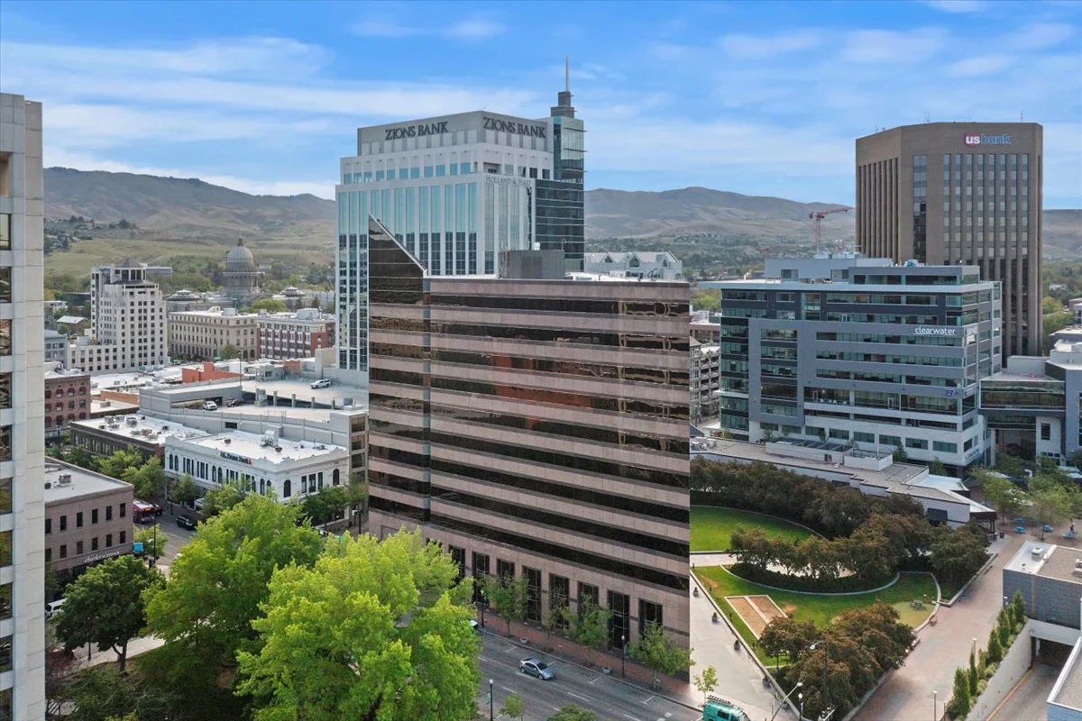 Wells Fargo Center — Lease in Boise, ID, photo 1 of 8