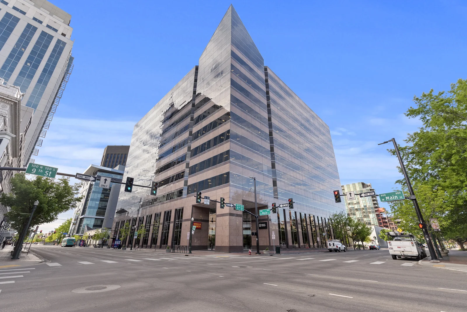 Wells Fargo Center — Lease in Boise, ID, photo 5 of 8