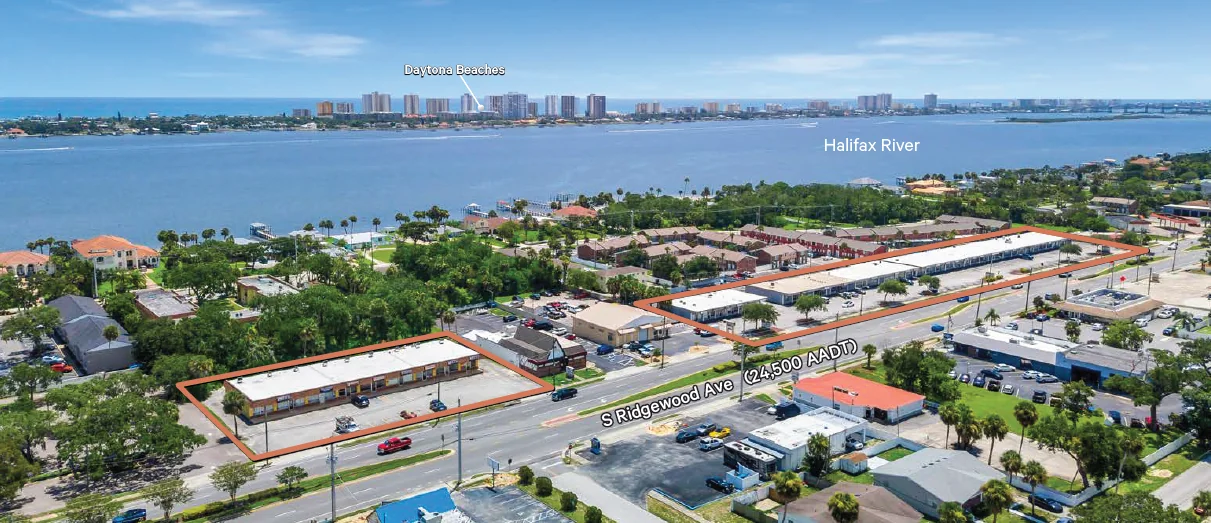 South Daytona Shopping Center — Lease in South Daytona, FL, photo 1 of 1